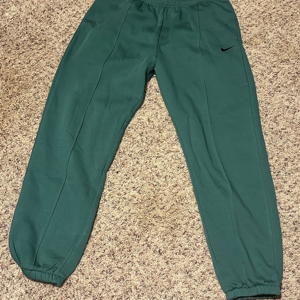 Nike Women's Green Joggers